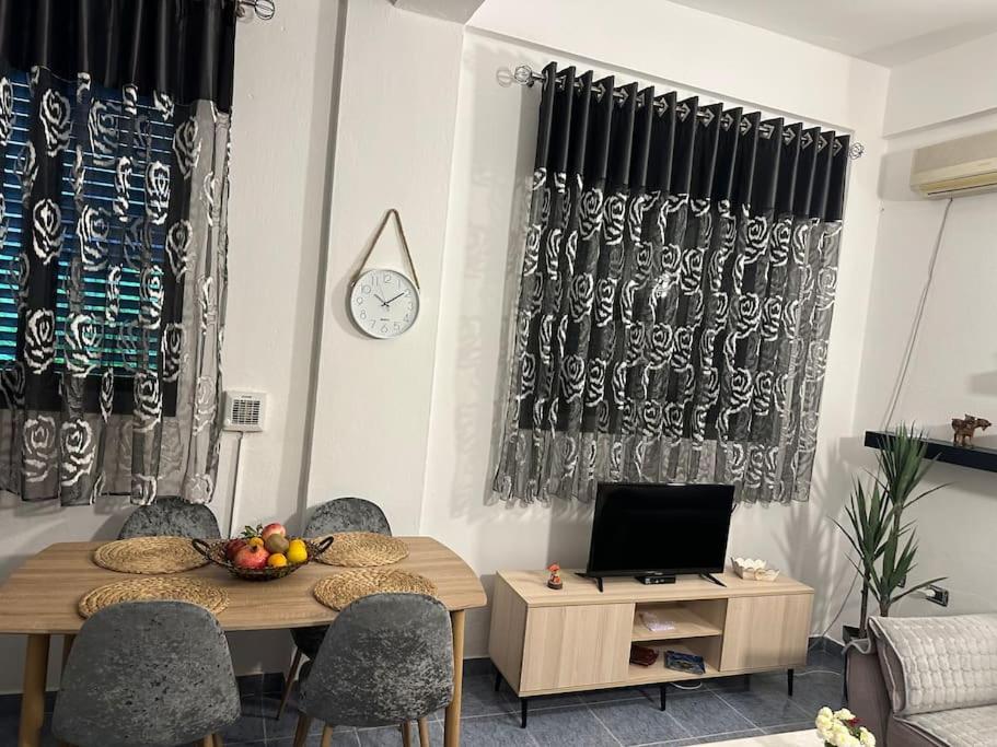 Apartment Near The Centre Of Τίρανα Εξωτερικό φωτογραφία